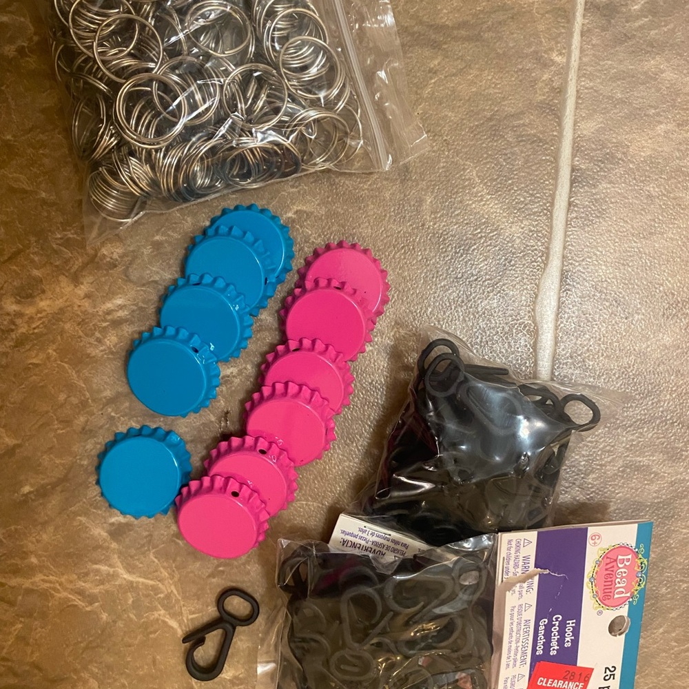 Assorted Craft Beads - Picture 9 of 9